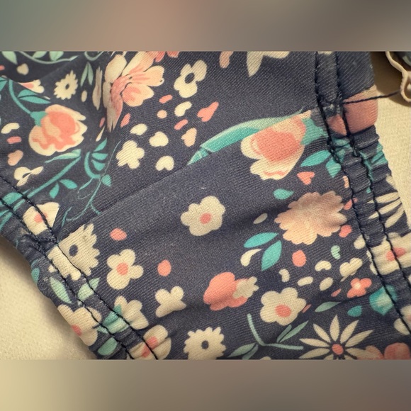 Ruffle Butts Short Sleeve Rash Guard One Piece - Picture 2 of 3